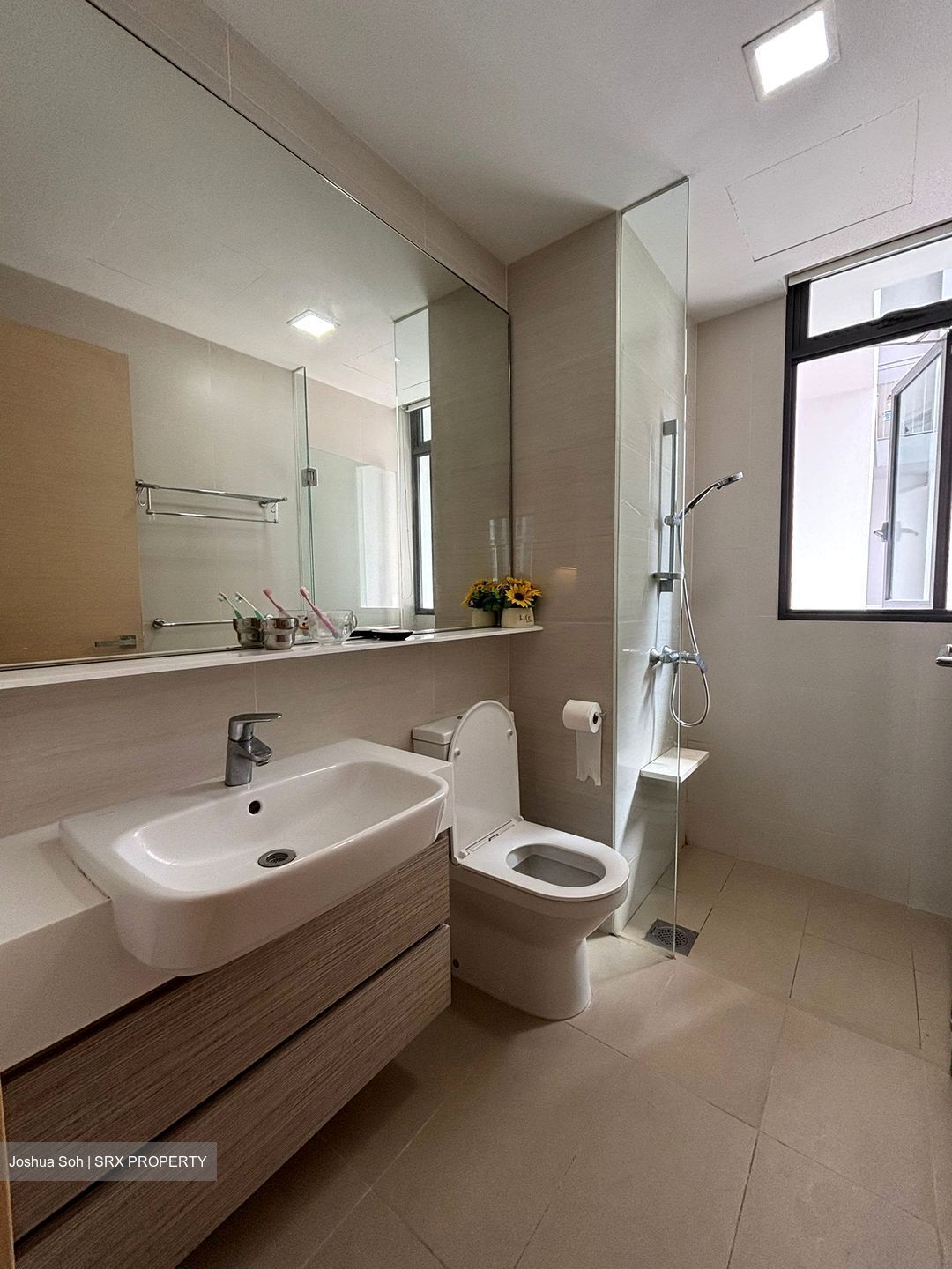 The Luxurie (D19), Condominium #620336731